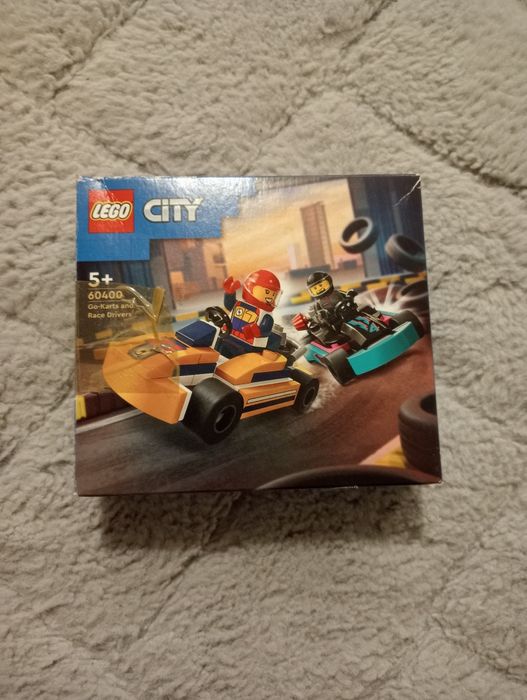 LEGO City 60400 wiek 5+