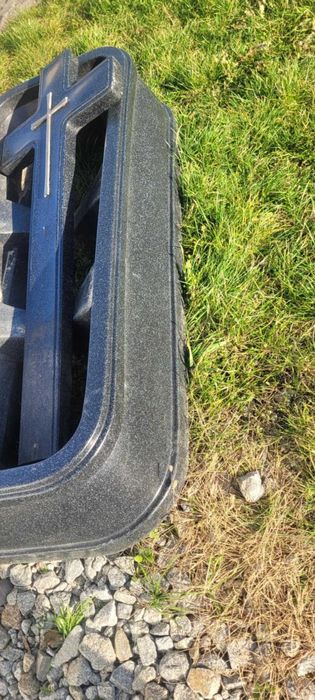 nagrobek obrzeże plastykowe obwódka