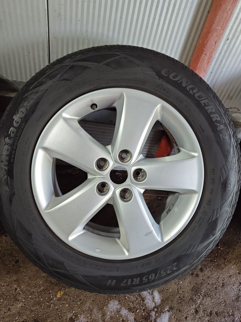 Felgi z opobqmi 225/65 17 5x114.3 Honda, Hyundai, KIA, Mazda, Toyota,