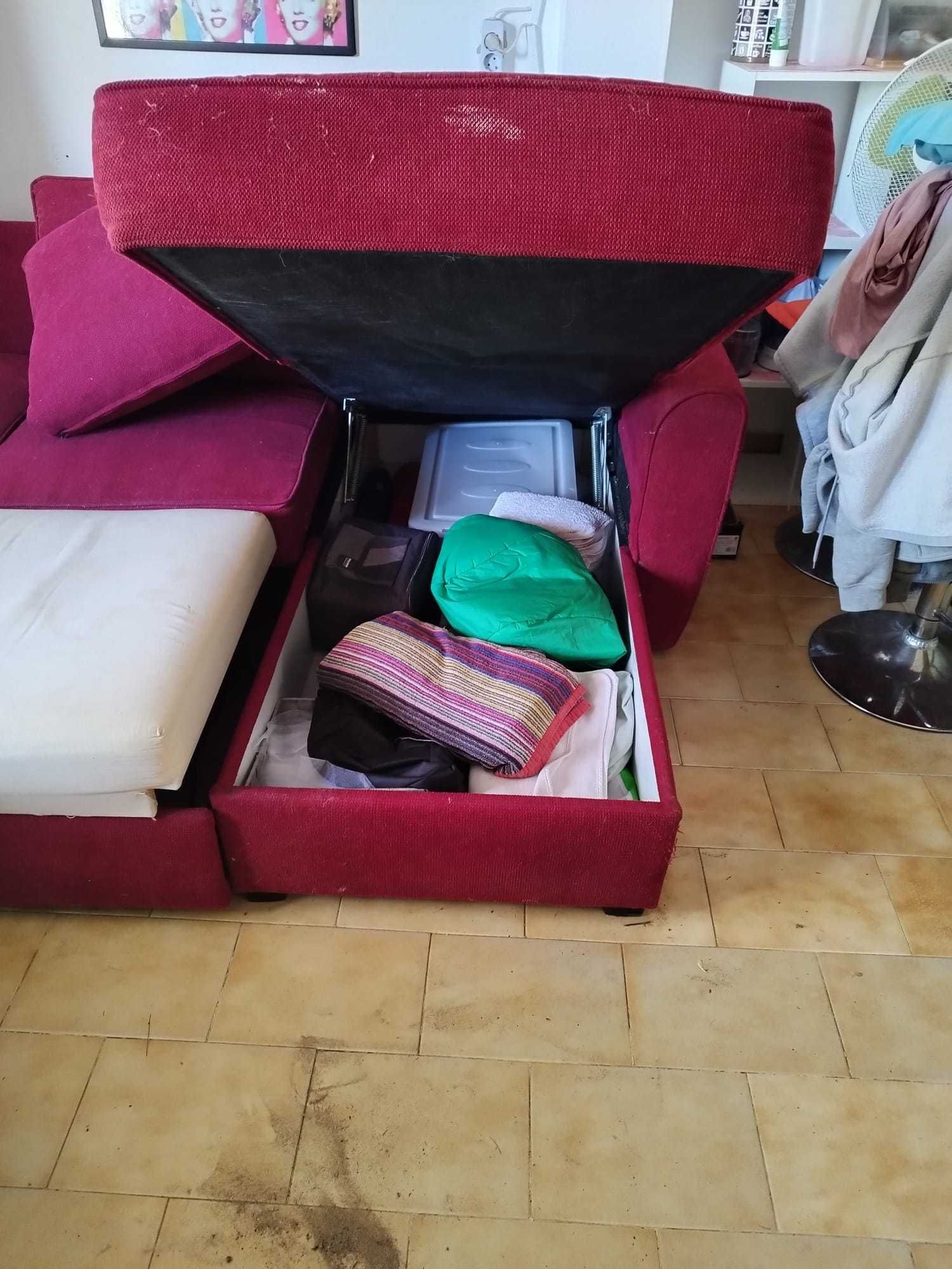 Vendo sofá em L - € 150,00 - negociável