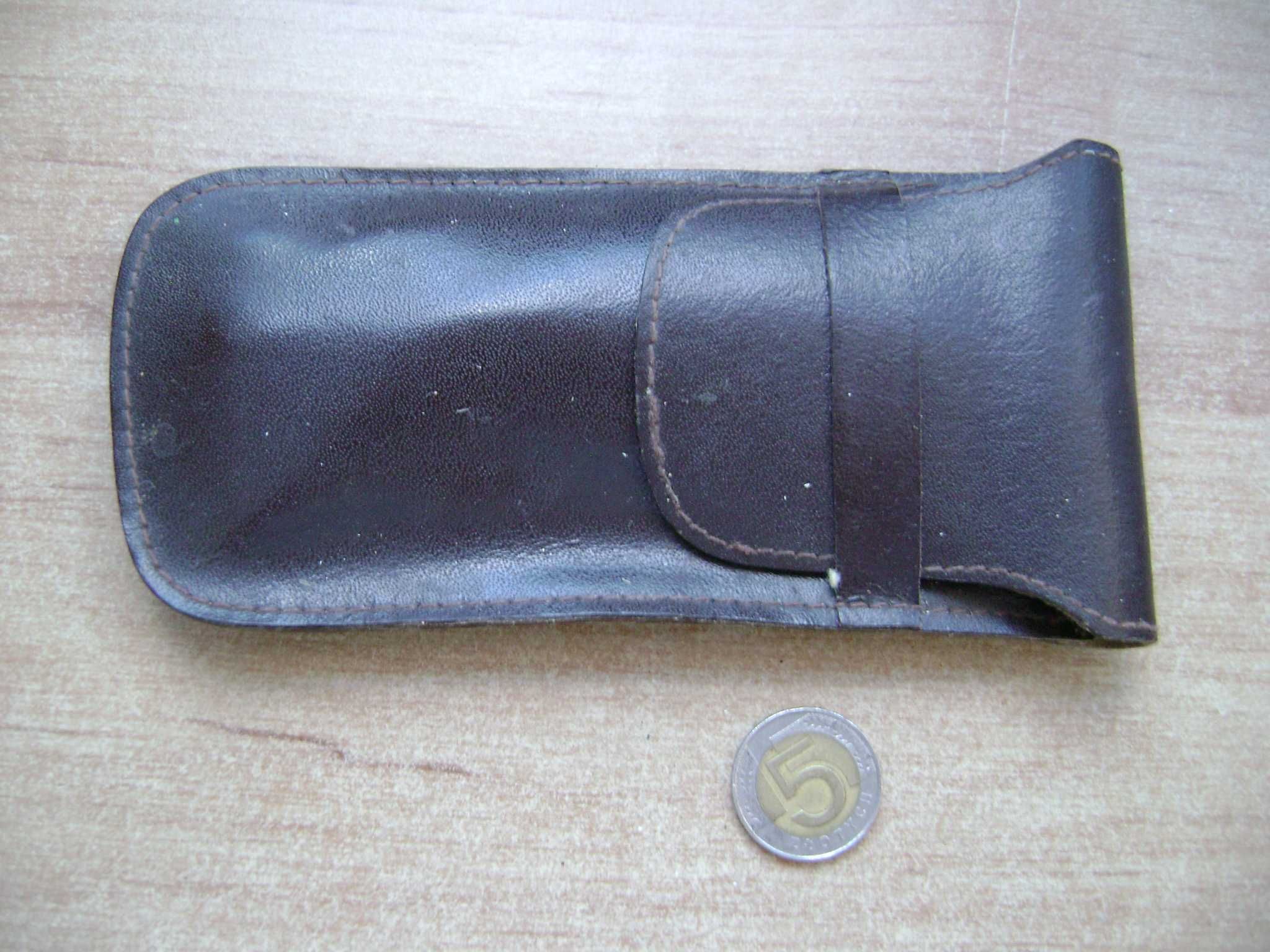 Starocie z PRL - Etui z dermy na okulary korekcyjne z czasów PRL
