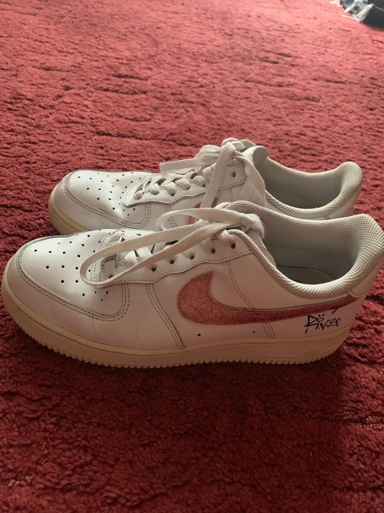 Кросівки шкіряні Nike оригінал р.39 устілка 25 см