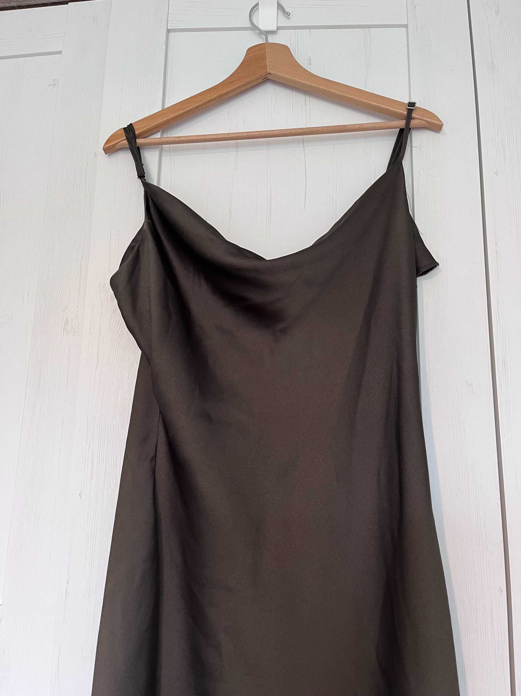 Sukienka satynowa Maxi khaki ASOS