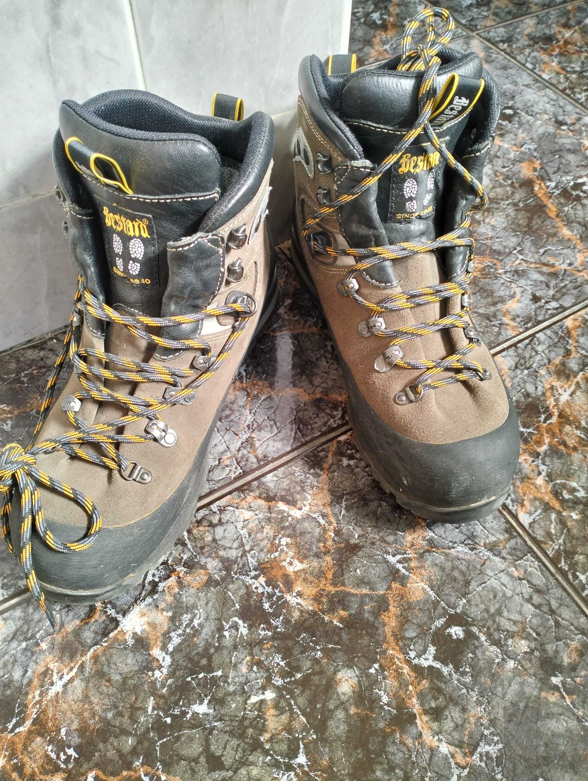 Botas homem montanha