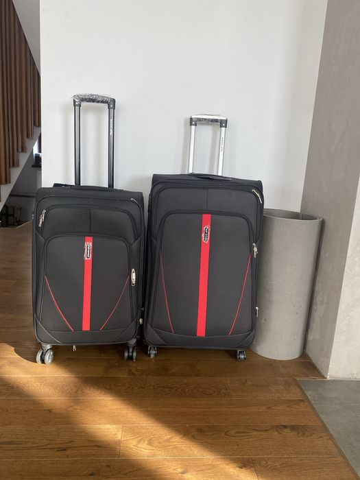 валіза чемодан від польського виробника на чотирьох колесах Wings