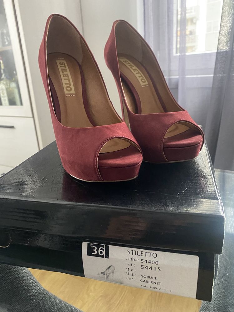 STILETTO Elegantes a preço imperdivel