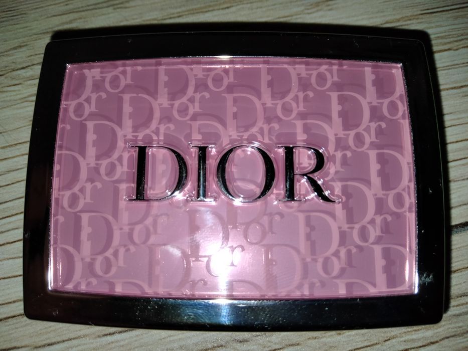 Dior rosy glow róż odcień 001 pink