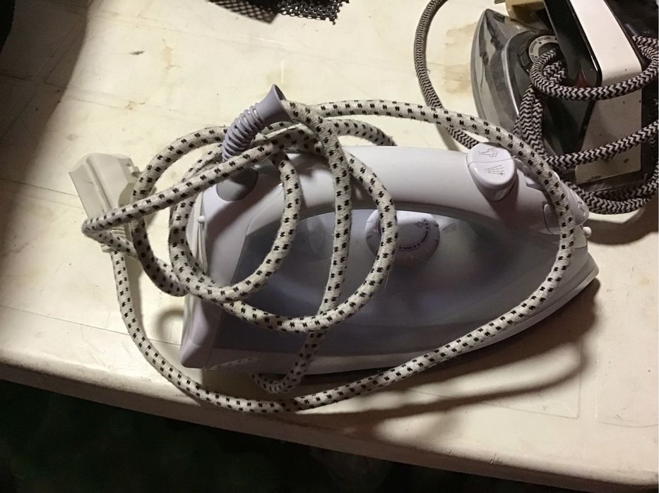 Электрический утюг