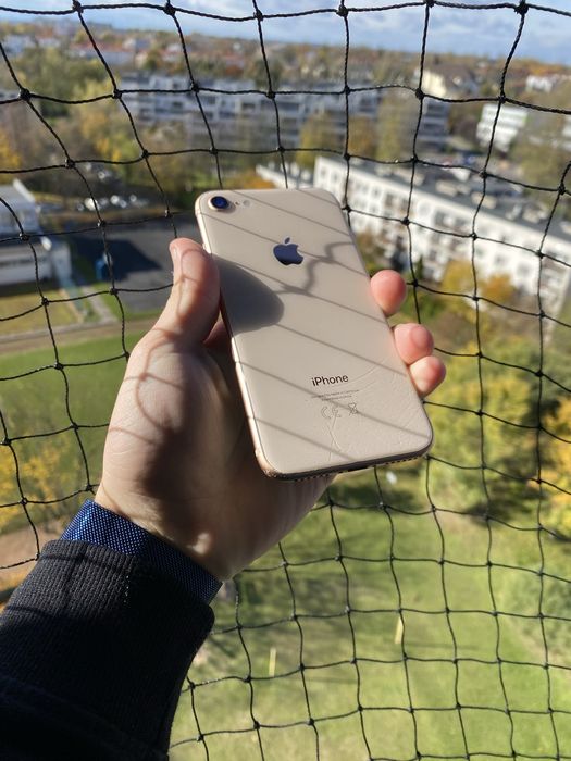 Iphone 8 na części