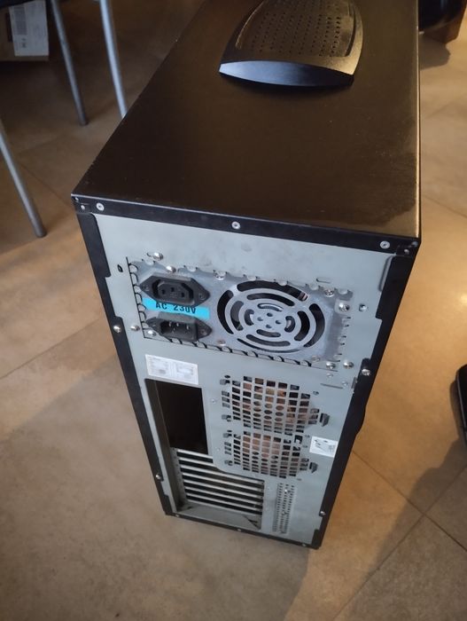 Caixa ATX Termaltake para Servidor/PC
