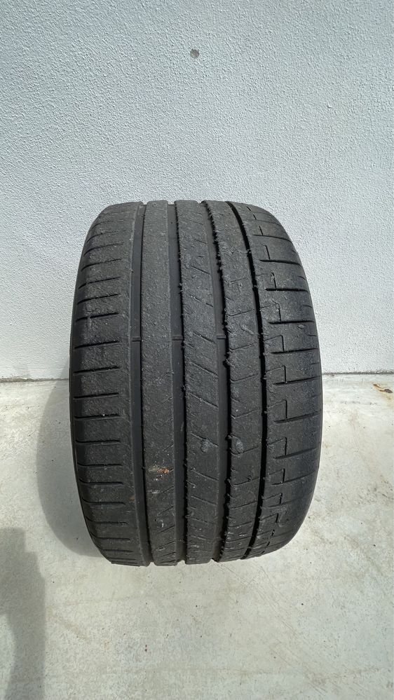 Pneus Pirelli 285/30R20