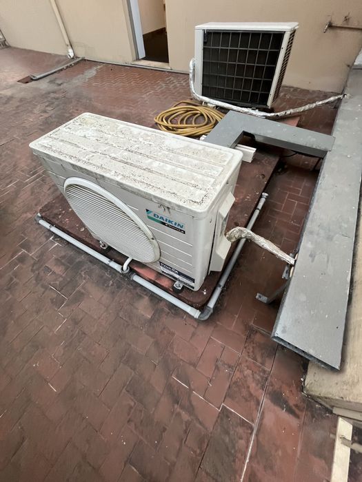 Ar condicionado. Usado.