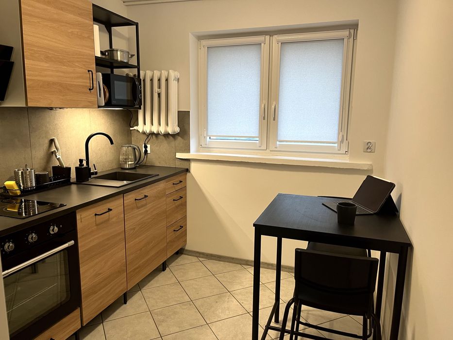 Umeblowane, wyposażone, wygodne, 2 pokoje z balkonem, Żagań