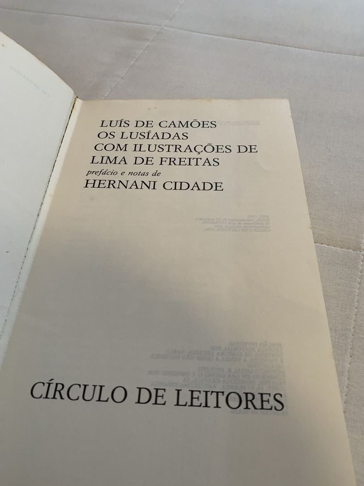 Livro Os Lusiadas de Luis de Camões