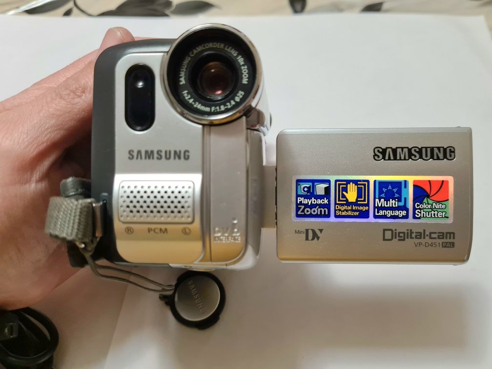 Видео Камера Samsung VP-D451 pal Digital Camera нет Батареи и Зарядки
