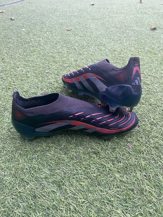Chuteira Adidas Predator Elite