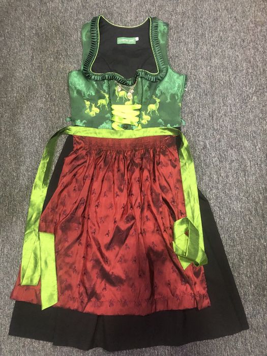 Дирндль платья баварские