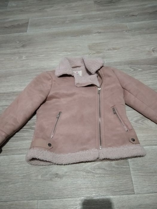 Продам дублёнку на девочку10-11 лет