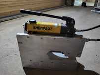 Ręczna pompa hydrauliczna ENERPAC P142