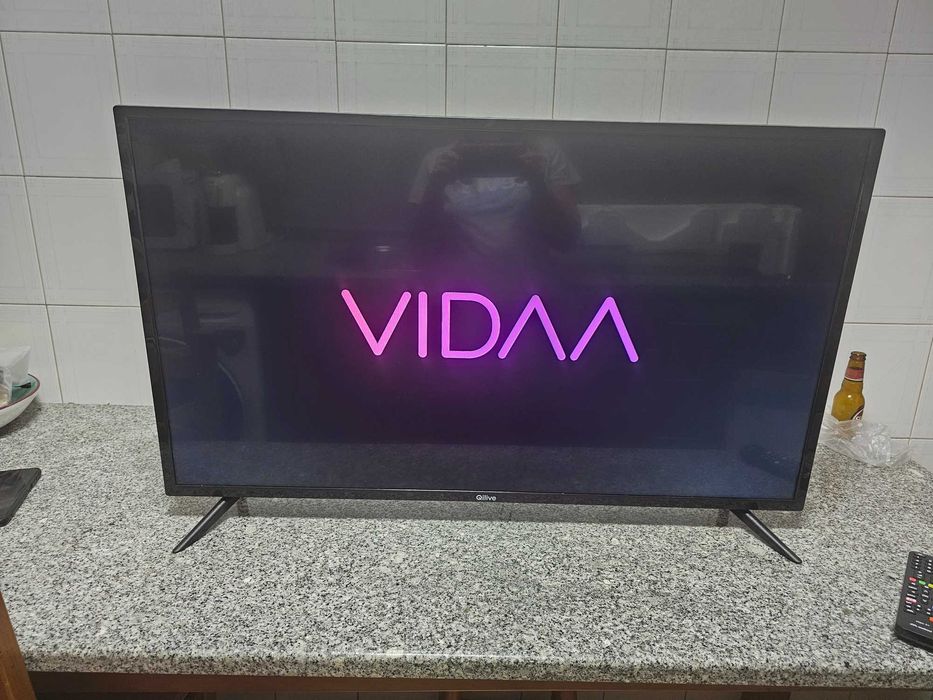 TV QILIVE 40" nunca usada