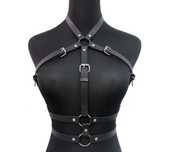 Harness na biust