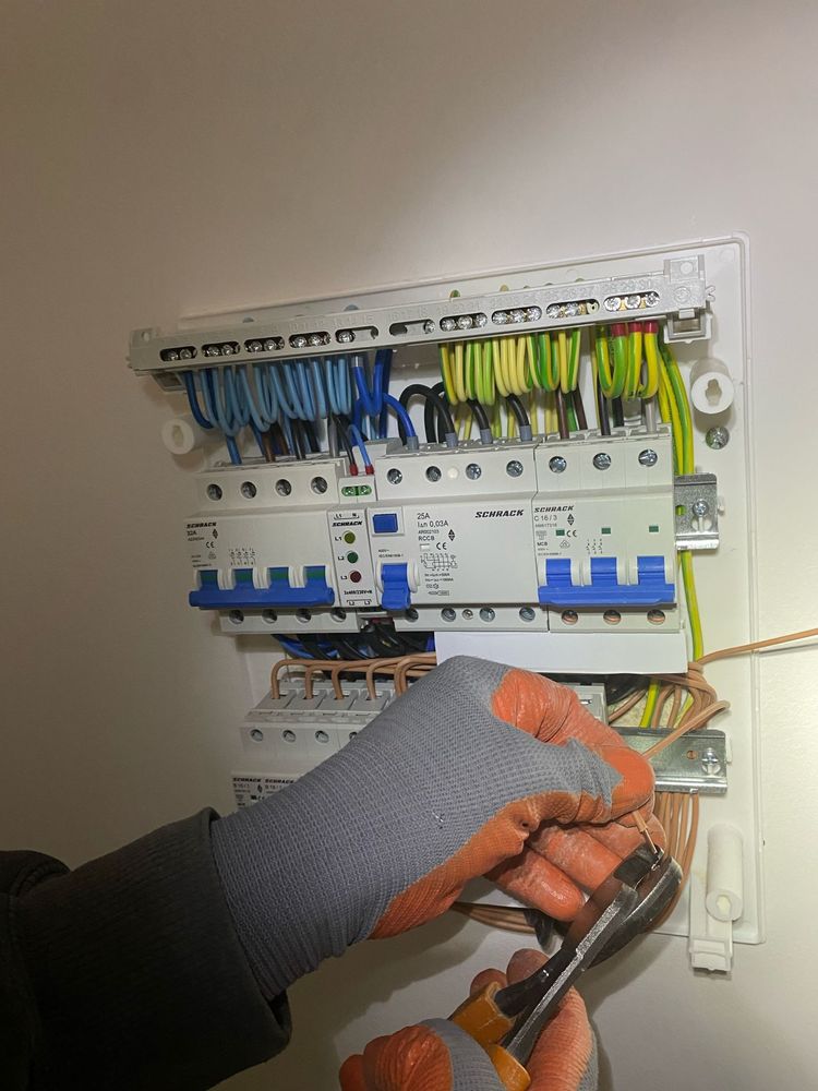 Elektryk Poznań FACHOWO-SZYBKO