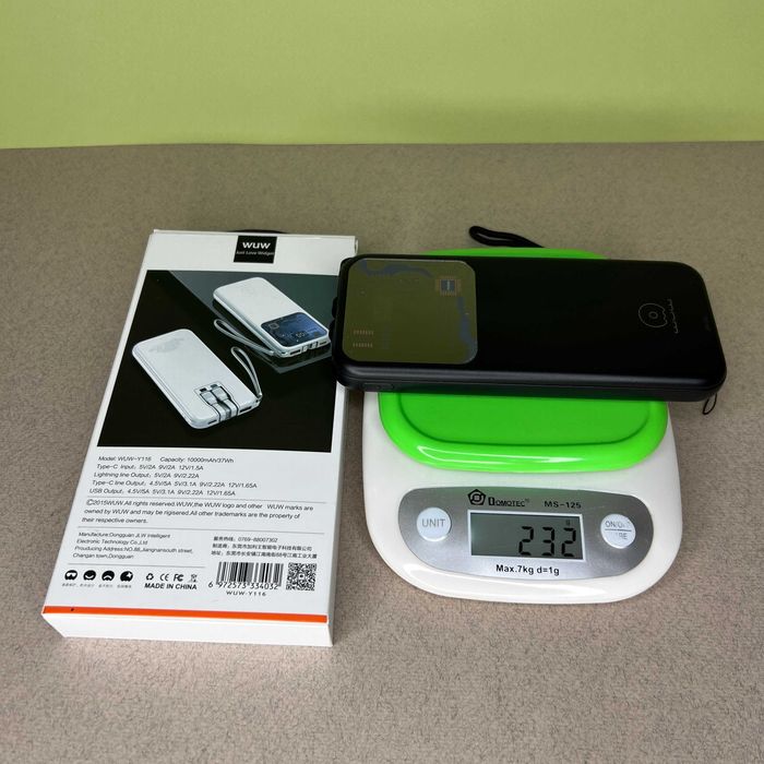 Повербанк 10000 мач від бренду Wuw Y116 з екраном і вбудованими кабель