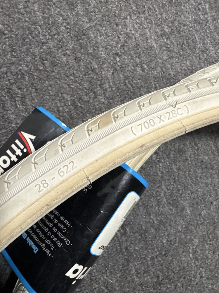 Opona vittorria Randonneur 700x28c biała