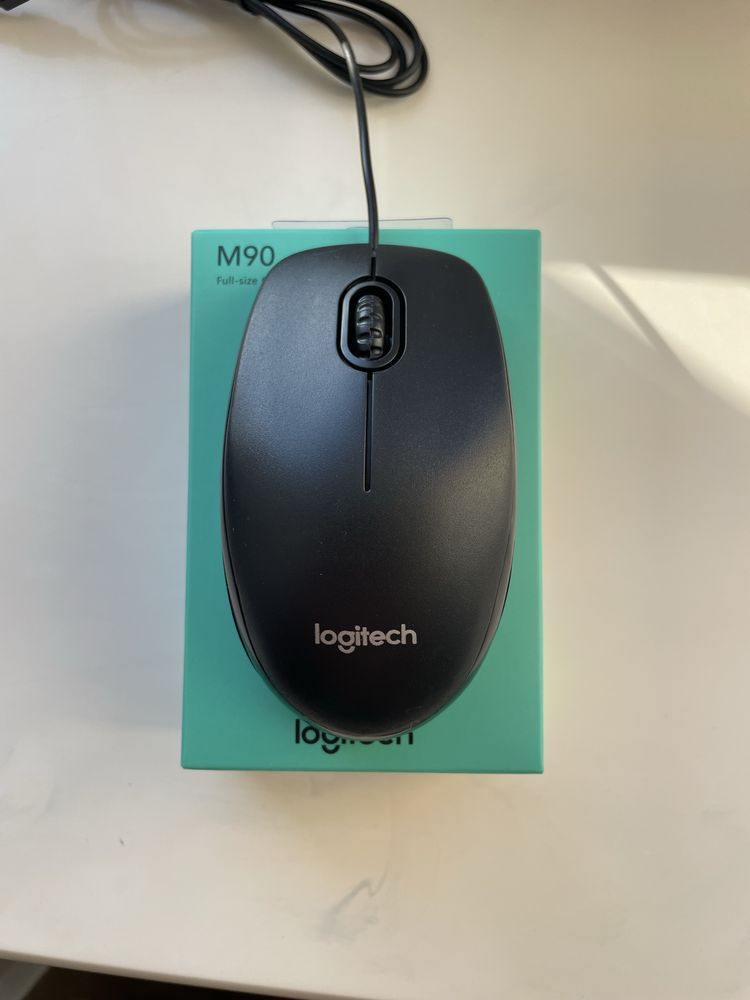 Миша Logitech M90