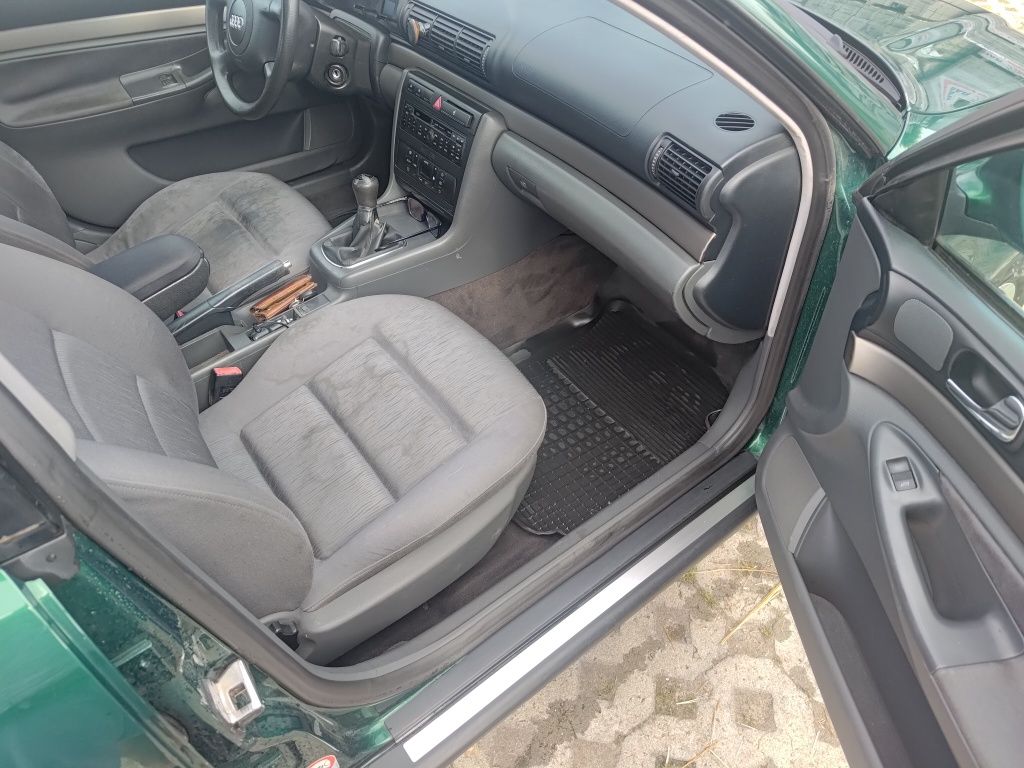 Audi A4 Lift 1.6 Benzyna