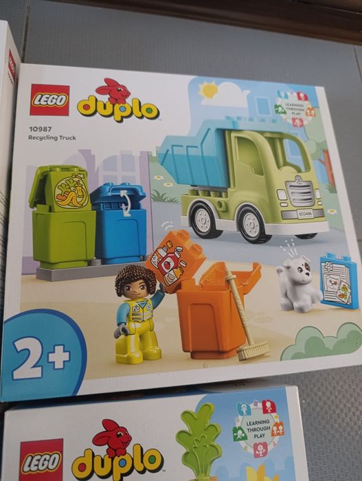 Конструктор lego duplo 10987, 10985, 10981