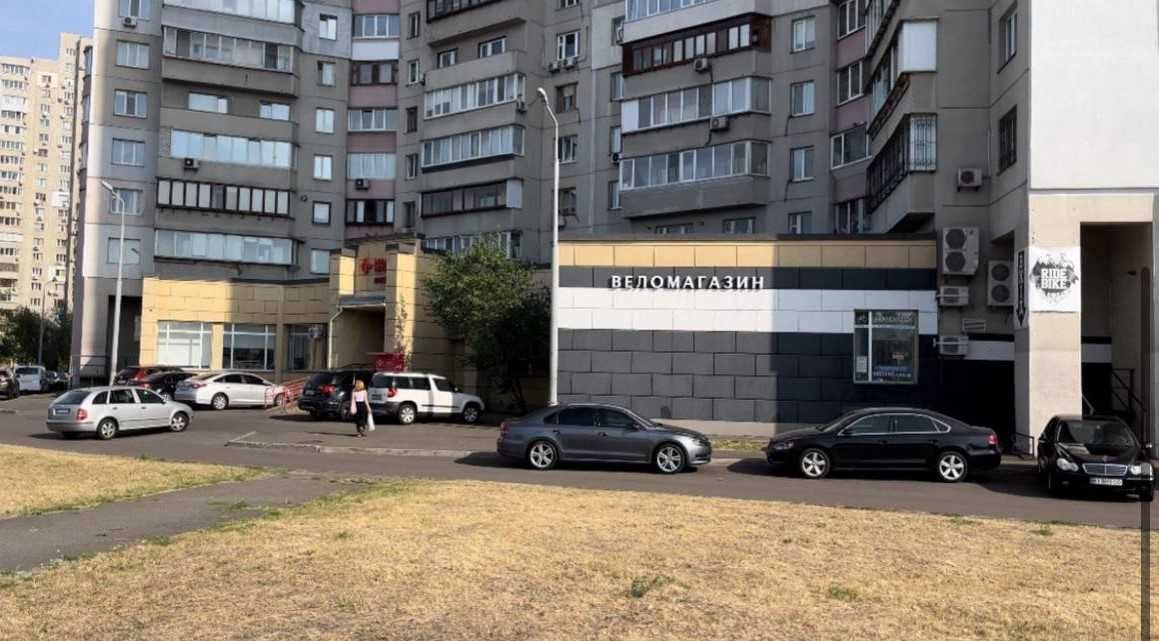 Оренда комерційного приміщення 60 кв.м,    лівий берег