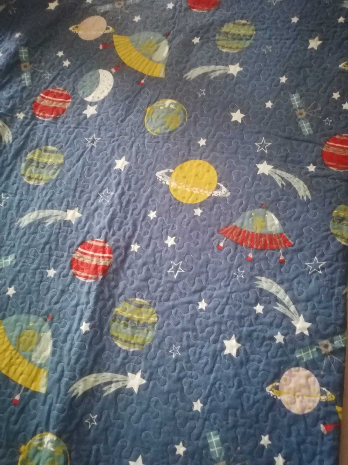 Conjunto Colcha Cama Solteiro Planetas com duas Almofadas