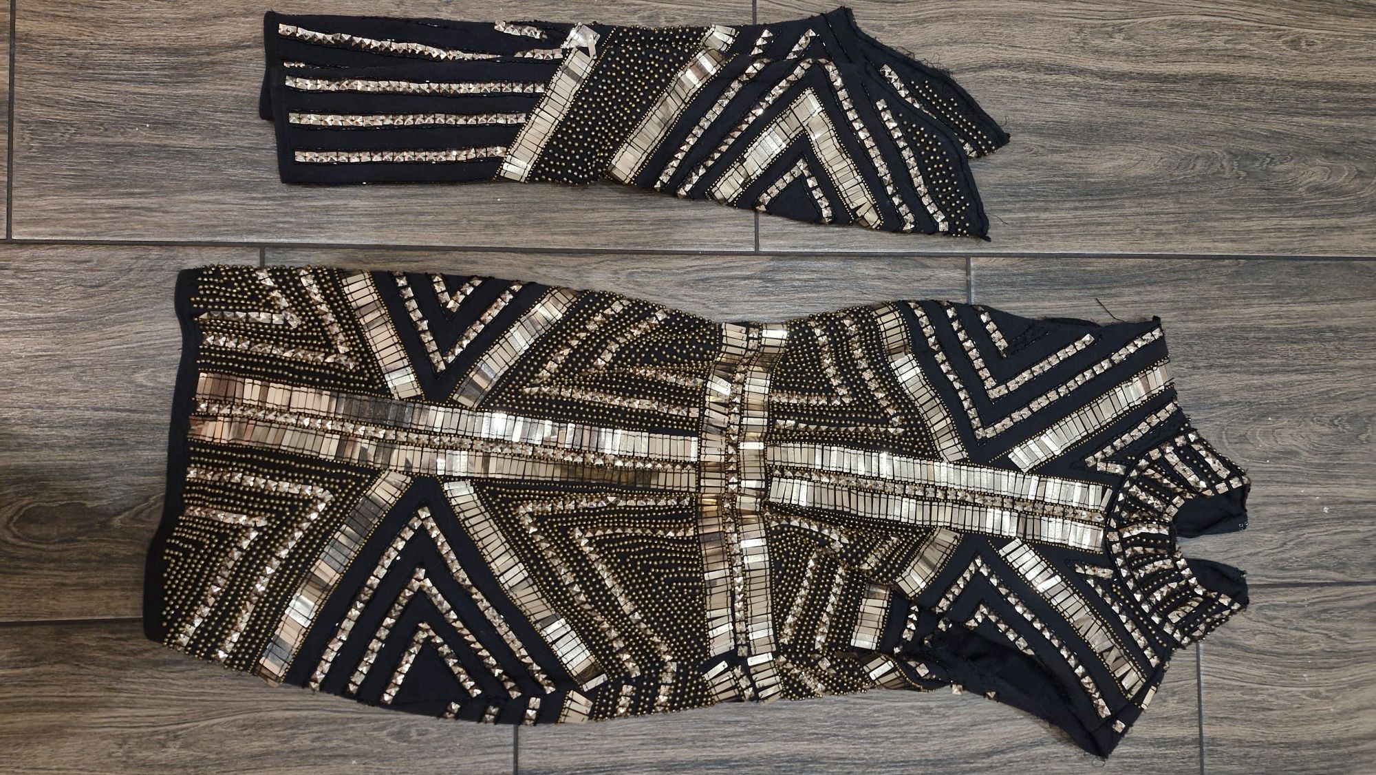 Sukienka cekiny r. M L guess asos