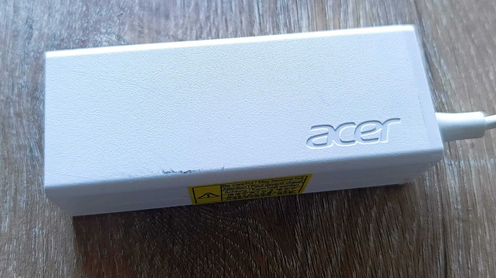 Блок живлення для ноутбука Acer 19V 2.37A 45W 3.0*1.1 (оригинал, б/в)