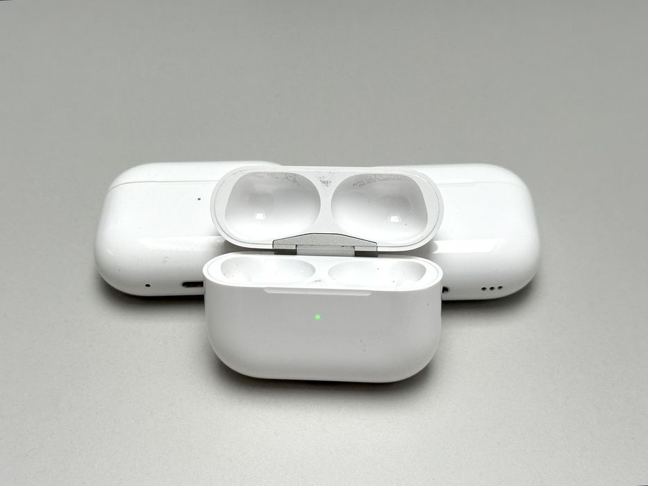 oryginalne etui ładujące słuchawki AirPods Pro 2 gen lighting a2700