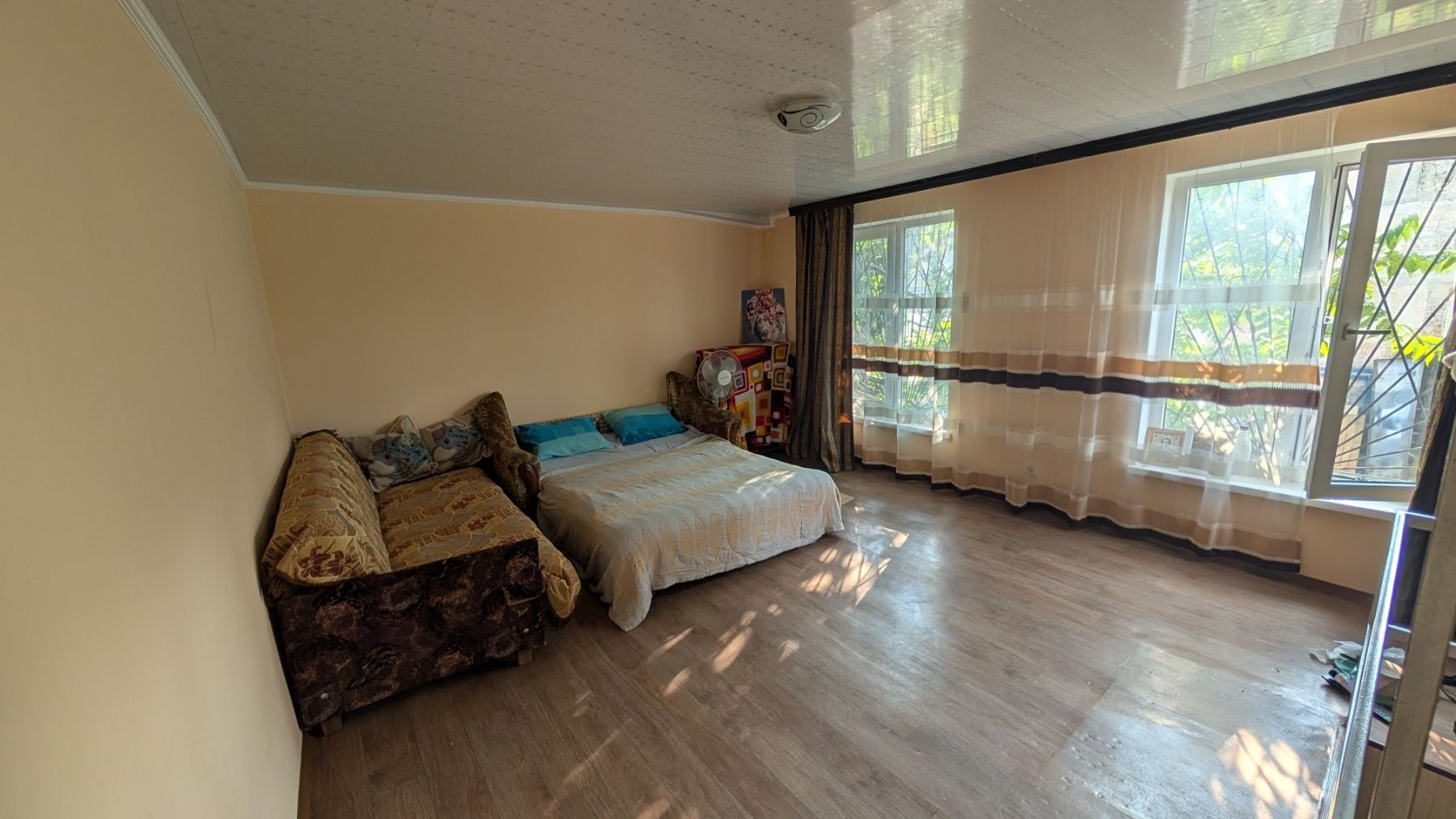 Сдам дом (курень, дачу) у моря 1500гр сутки