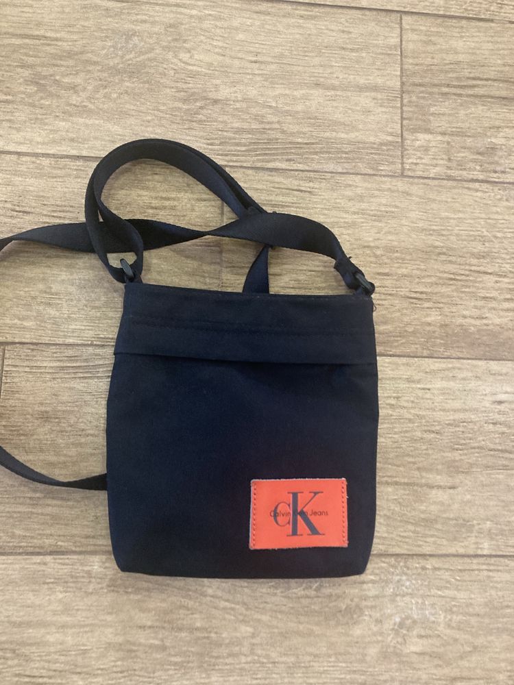 Сумка на плече calvin Klien