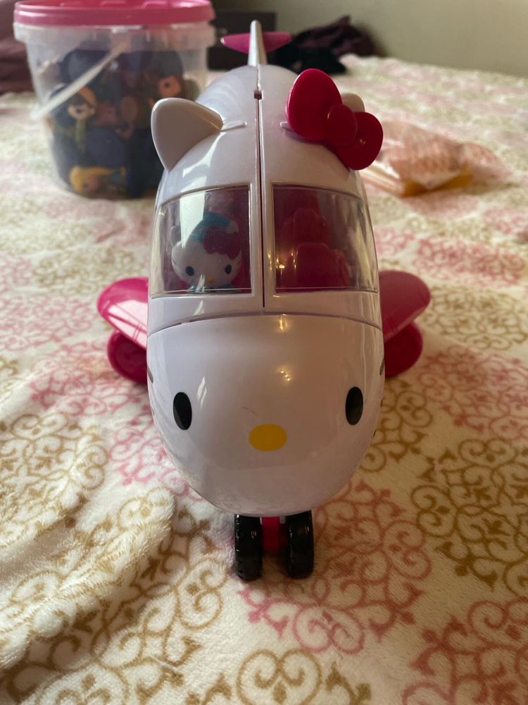 Hello kitty - avião