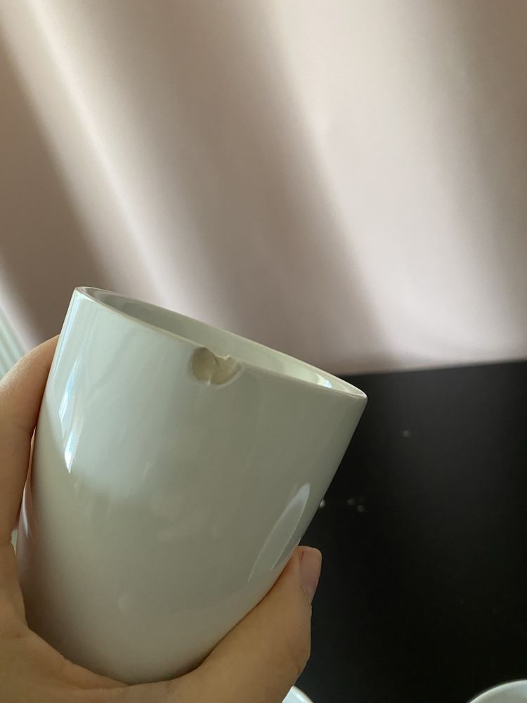 Zestaw czterech kubków małe 4 kubki białe nowe