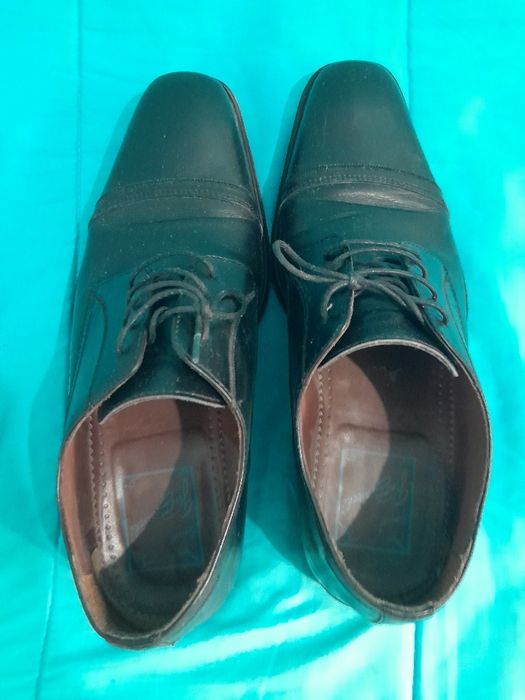 Sapato preto muito bom