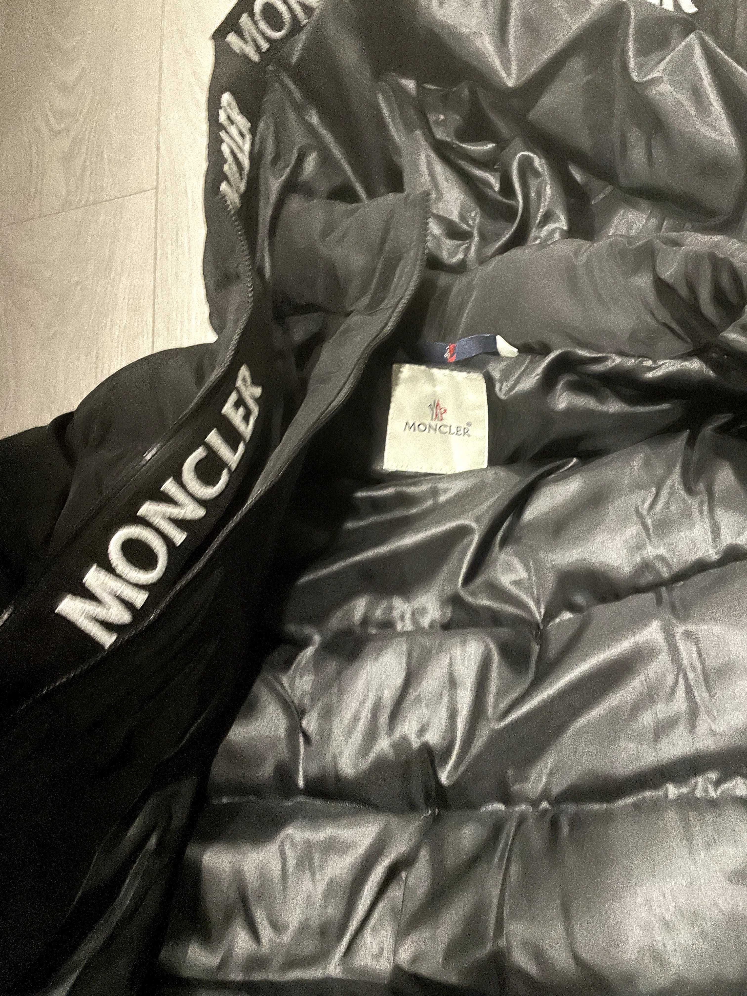 Casaco Moncler novo com etiqueta