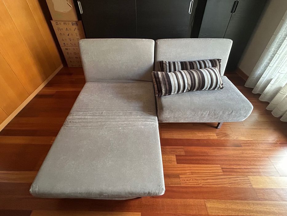 Sofá com cama e 2 cadeirões