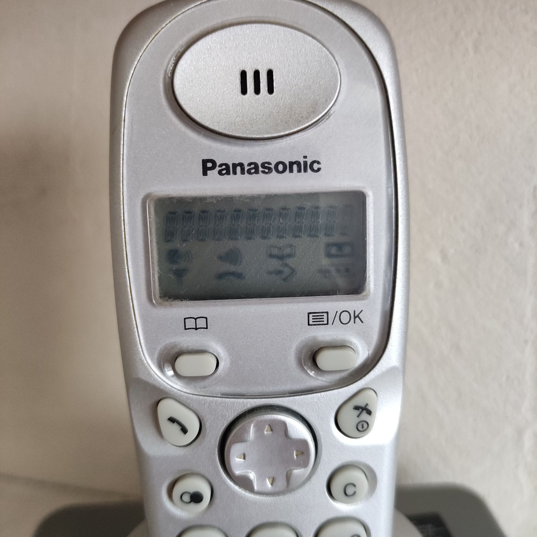 Цифровой беспроводной телефон Panasonic KH-TG1107UA радиотелефон
