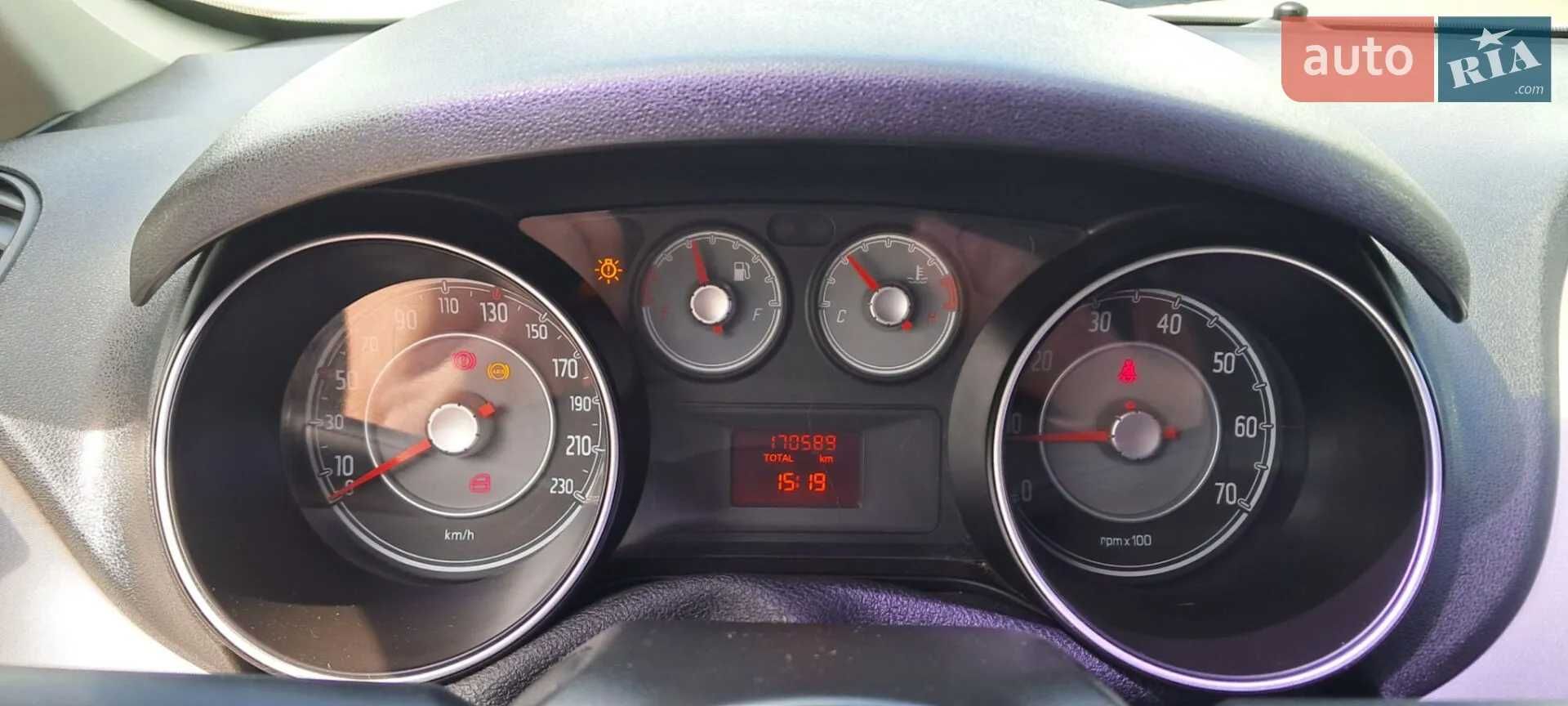 Продаю Fiat Linea 2013 рік, 1.3 дизель