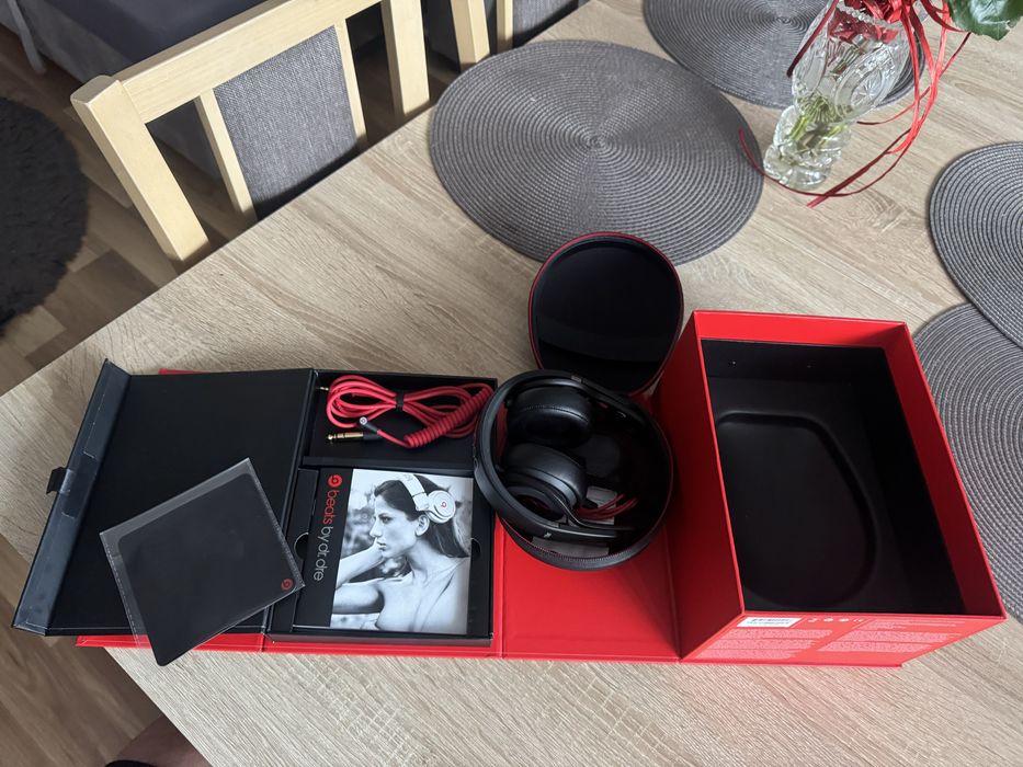 Zestaw sluchawki BEATS premium audio