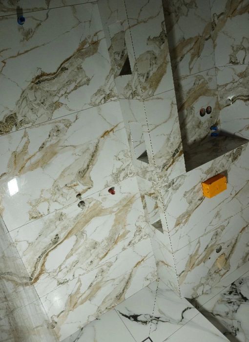 ПЛИТКА,Вкладання плитки ,Плиточники,Плиточні роботи Вараш