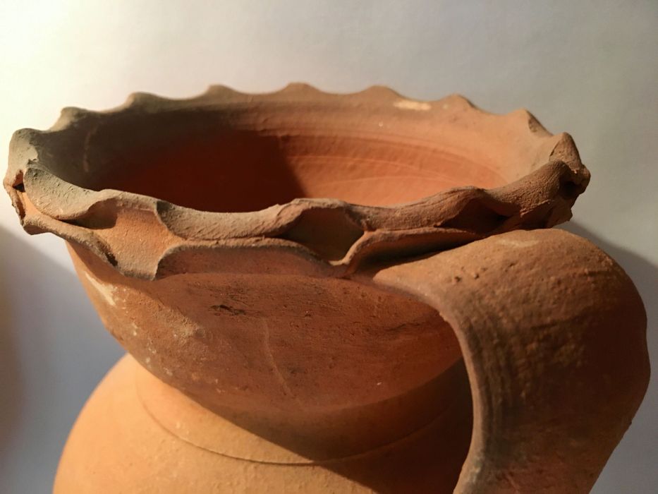 2 CÂNTAROS - antigos - pequenos - altura: 22 e 20 cm/s
