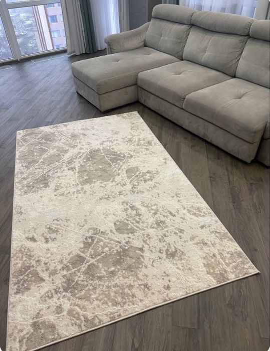 Килим 1.5/2.2 м новий