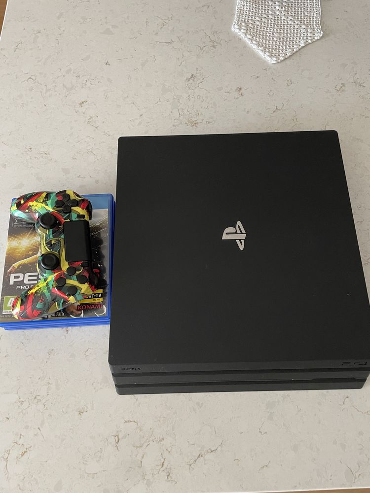 Vendo ps4 pro 1tb